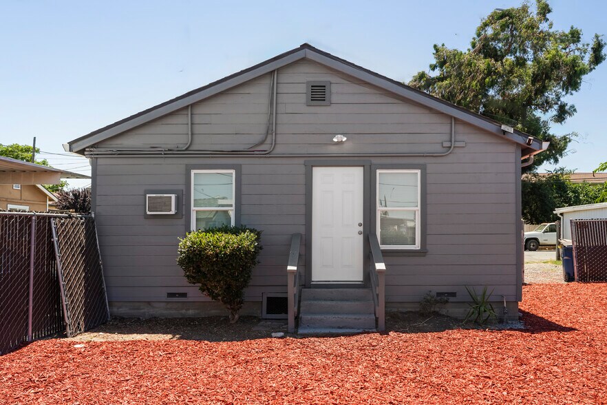 More Photos Of 19-37 Washington St, Bay, Bay Point Apartments For Sale
