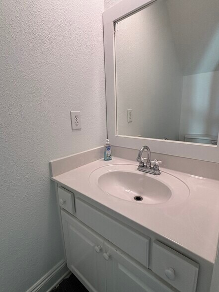 More Photos Of 206 Watermark Way, Port Saint Joe Multifamily For Sale
