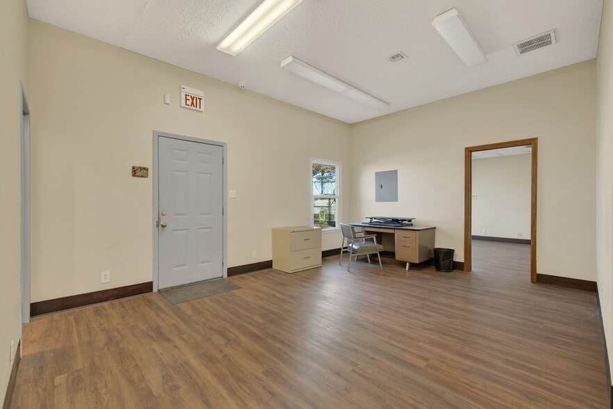 More Photos Of 3 Commercial Pl, Schertz Office For Lease