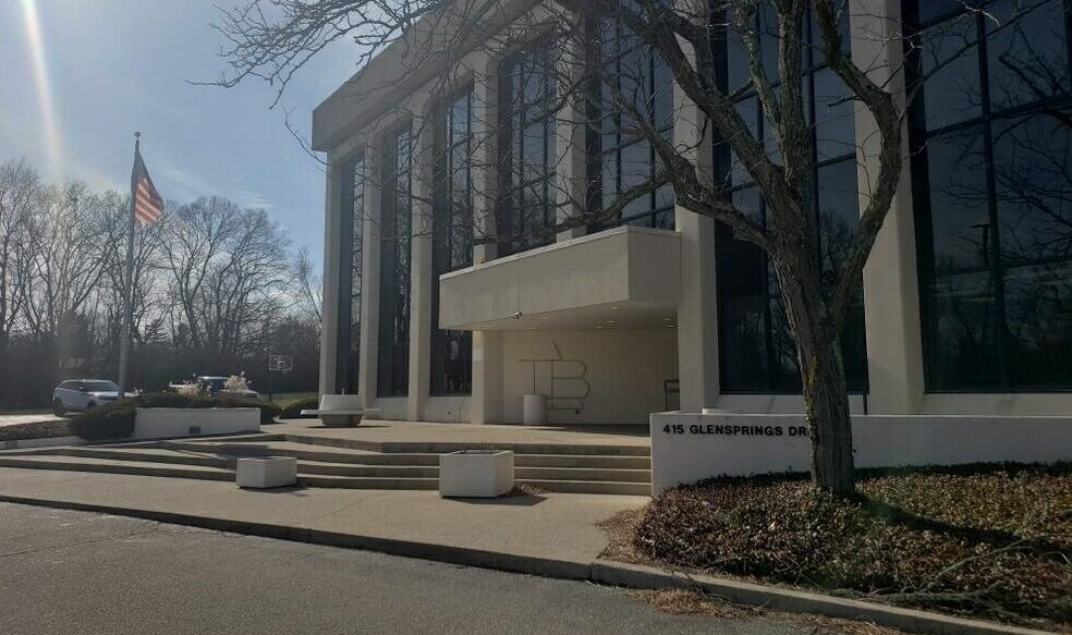 Primary Photo Of 415 Glensprings Dr, Springdale Medical For Lease