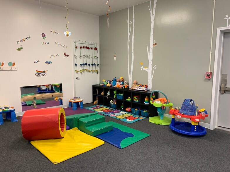 More Photos Of 7915 E Rockhill, Wichita Daycare Center For Sale