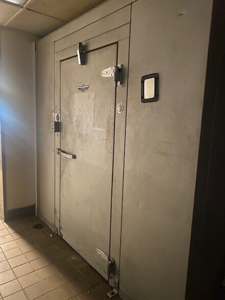 More Photos Of 1134 7th St NW, Rochester Unknown For Lease