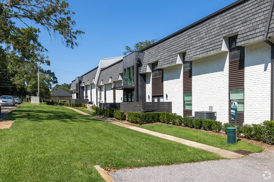 More Photos Of 3655 Old Shell Rd, Mobile Apartments For Sale