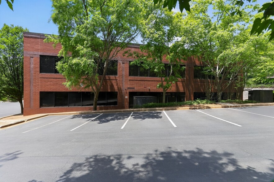 More Photos Of 1357 Hembree Rd, Roswell Medical For Lease