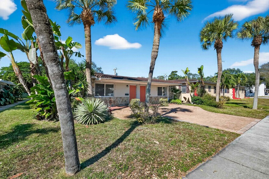 More Photos Of 8640 NE 2nd Ave, El Portal Office Residential For Sale