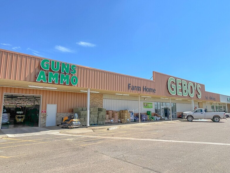 More Photos Of 703 Marshall Howard Blvd, Littlefield General Retail For Sale