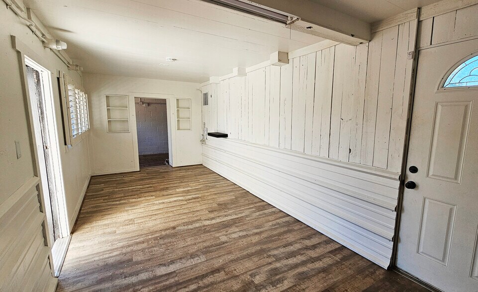 More Photos Of 609 W Colorado Ave, Colorado Springs Storefront For Lease