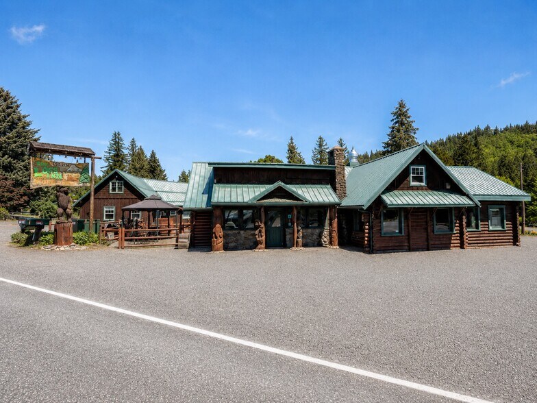 More Photos Of 1258 Highway 141, White Salmon Hospitality For Sale
