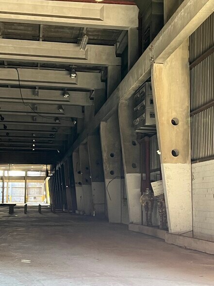 More Photos Of 1762 Goosepond Dr, Scottsboro Warehouse For Sale