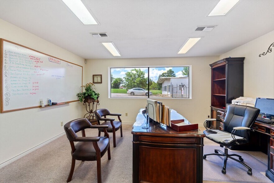 More Photos Of 2524 US Highway 96 N, Center Warehouse For Sale