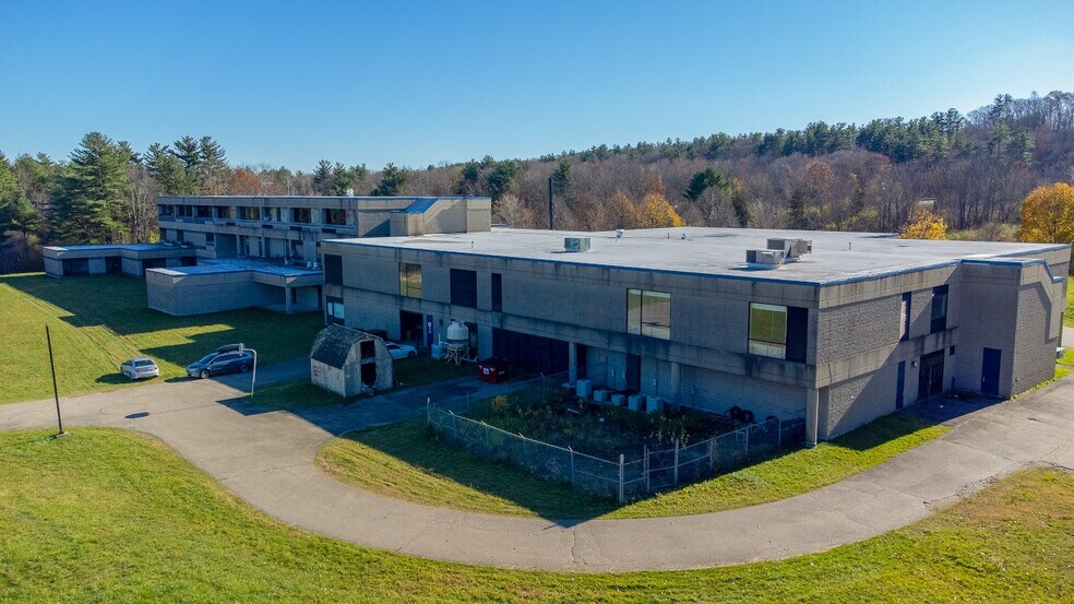 More Photos Of 275 Portsmouth Ave, Stratham Light Manufacturing For Sale