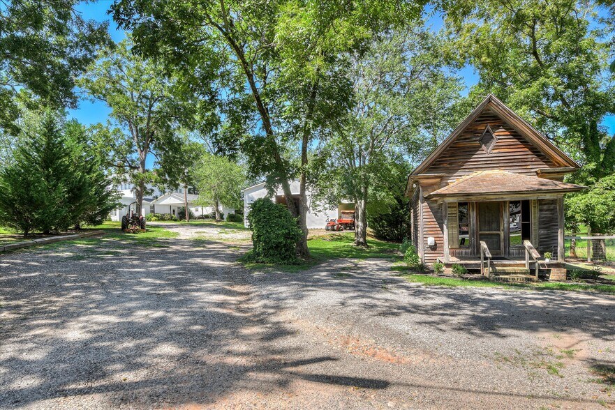 More Photos Of 125 Goshen St, Lincolnton Specialty For Sale