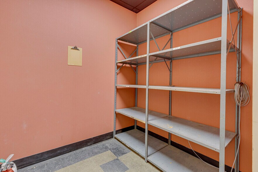 More Photos Of 211 N Pleasantburg Dr, Greenville Light Manufacturing For Sale