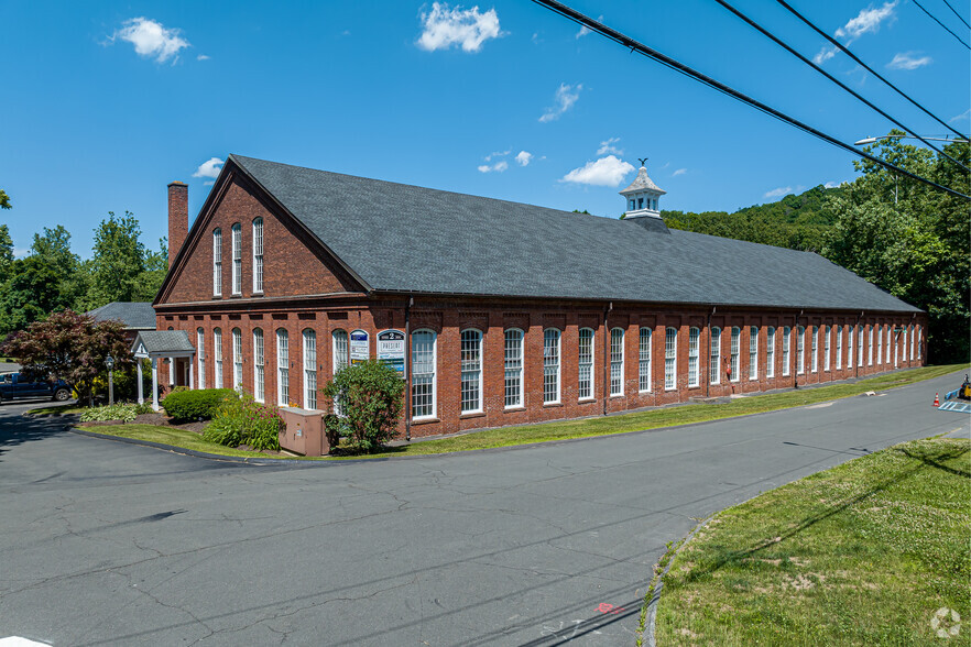 Primary Photo Of 2 Tunxis Rd, Tariffville Loft Creative Space For Lease