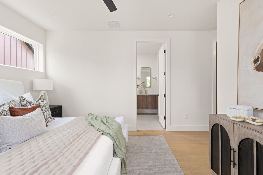 More Photos Of 3528 Gonzales st, Austin Land For Sale