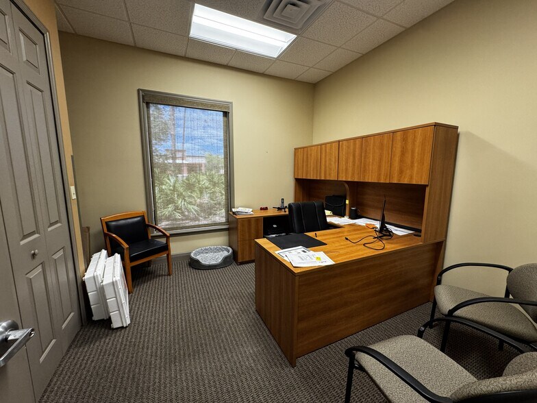 More Photos Of 12290 Crystal Commerce Loop, Fort Myers Flex For Lease
