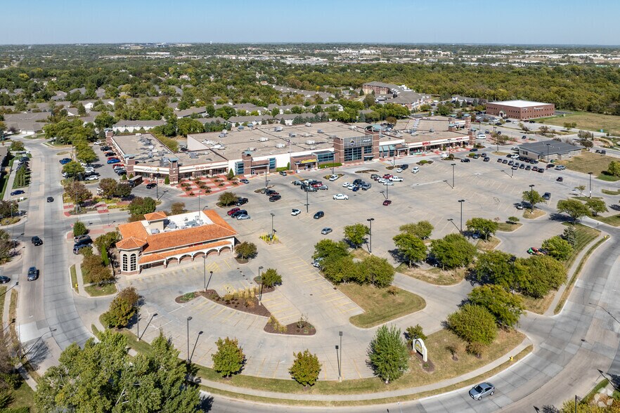 More Photos Of 156th & Q, Omaha Unknown For Lease