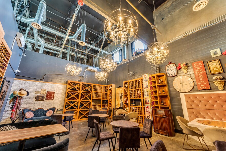 More Photos Of 9299 W Olive Ave, Peoria Light Manufacturing For Sale