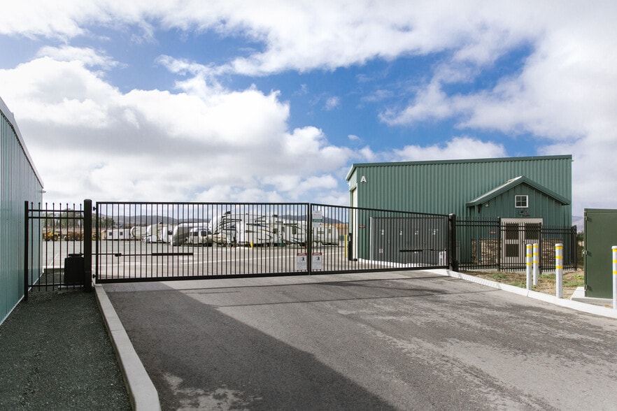 More Photos Of 901 Buckley Rd, San Luis Obispo Self Storage For Lease