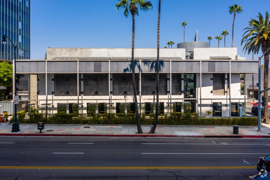 More Photos Of 9101 Wilshire Blvd, Beverly Hills General Retail For Sale