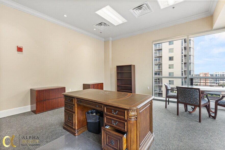 More Photos Of 189 S Orange Ave, Orlando Office Residential For Sale