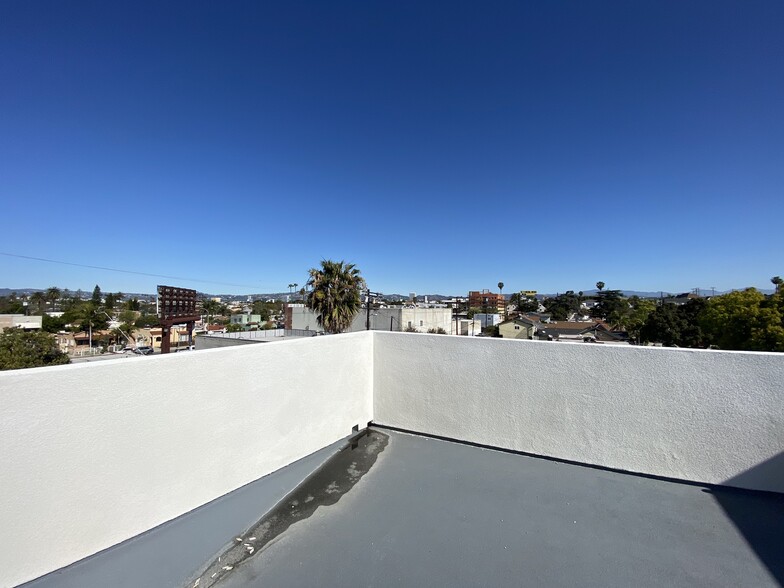 More Photos Of 2223 S Highland Ave, Los Angeles Apartments For Sale