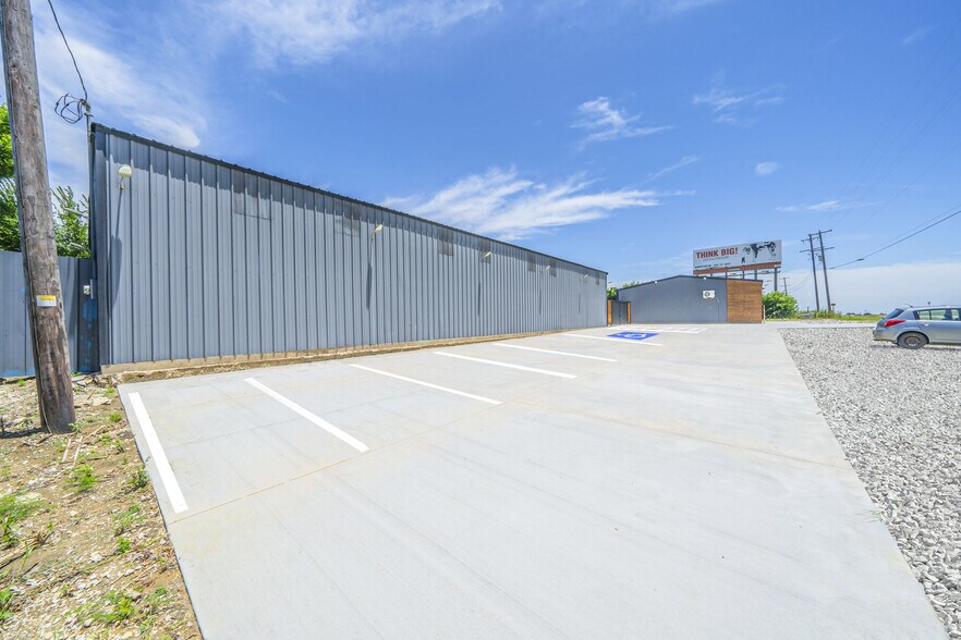 More Photos Of 4139 Burleson Blvd, Alvarado Warehouse For Sale