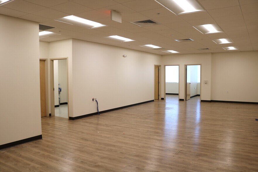 More Photos Of 625 6th Ave S, Saint Petersburg Medical For Sale