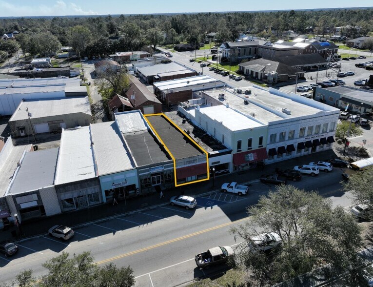 More Photos Of 18 SE Broad St, Metter General Retail For Sale