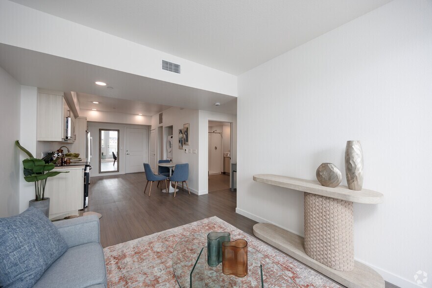 More Photos Of 2724 El Cajon Blvd, San Diego Apartments For Lease