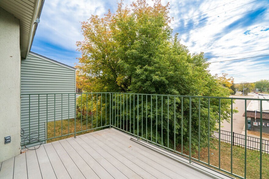 More Photos Of 12751-12771 Greenwood Dr, Burnsville Apartments For Sale