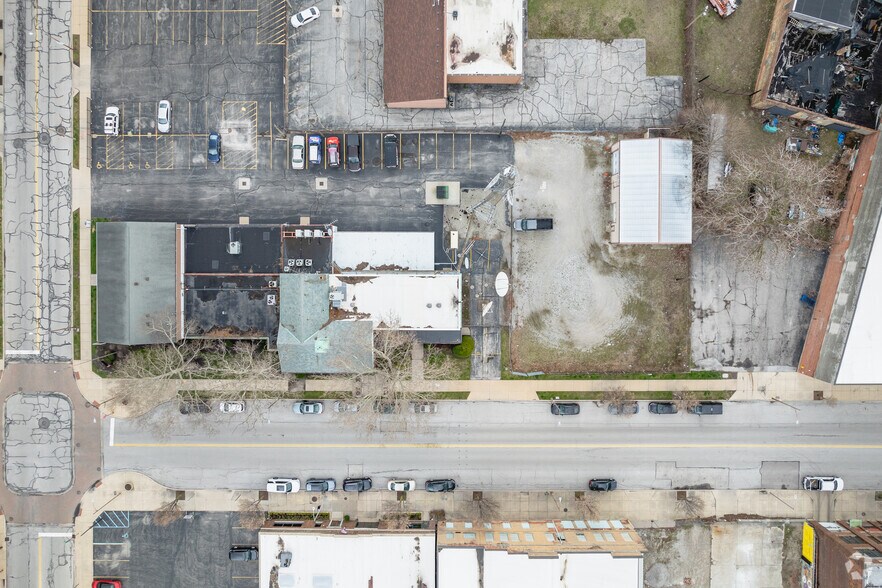 More Photos Of 111-113 S Superior St, Toledo Office For Sale