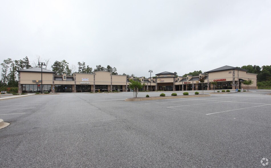 More Photos Of 2300 Liam Ave, Dacula Storefront For Sale