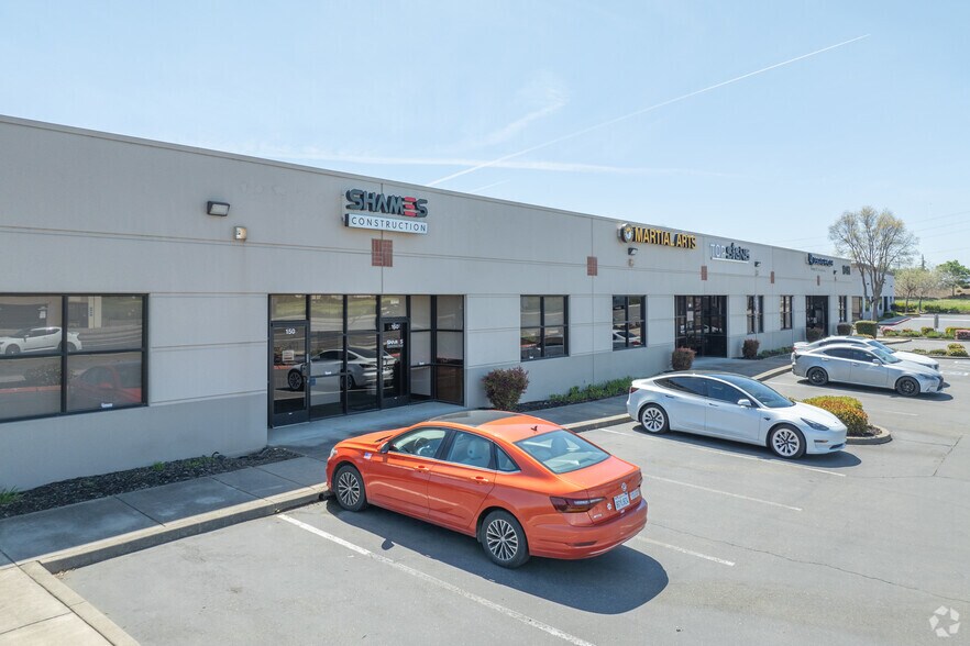 More Photos Of 10461 Grant Line Rd, Elk Grove Warehouse For Lease