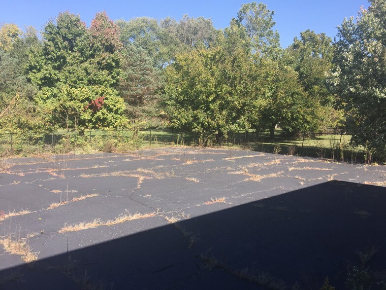 More Photos Of 30 Kinsey Rd, Xenia Light Distribution For Sale