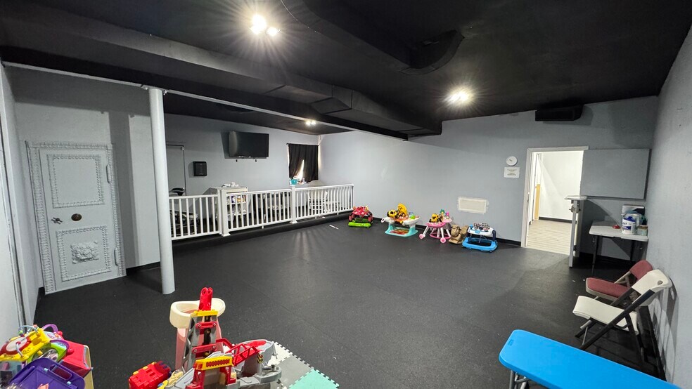 More Photos Of 5445 E 29th St, Kansas City Religious Facility For Sale