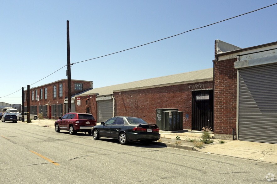 More Photos Of 2001 Belgrave Ave, Huntington Park Manufacturing For Lease