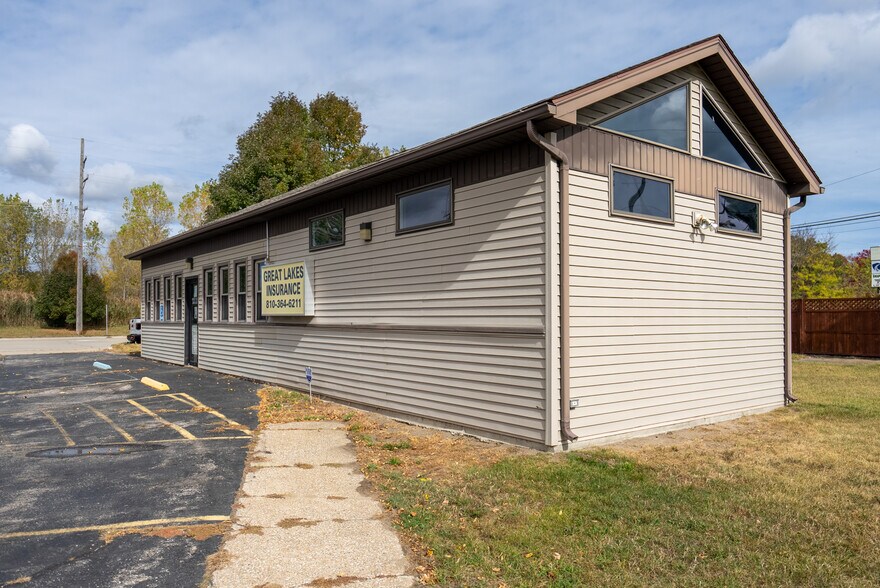 More Photos Of 519 Gratiot Blvd, Marysville Medical For Sale