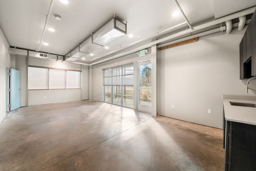 More Photos Of 6580 Holman St, Arvada Light Manufacturing For Lease