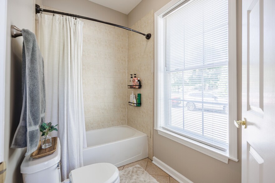 More Photos Of 166 N Main St, Fairport Apartments For Sale