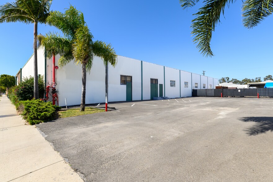 More Photos Of 2221 Statham Blvd, Oxnard Warehouse For Sale