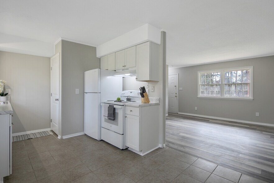 More Photos Of 817 Ridge Rd, Fayetteville Apartments For Sale