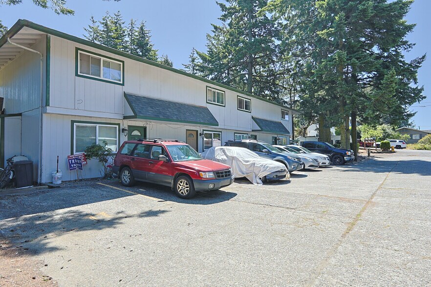 More Photos Of 2153 10th St, Florence Apartments For Sale