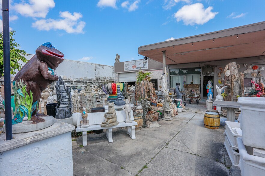 More Photos Of 1620 S Dixie Hwy, Pompano Beach Freestanding For Sale