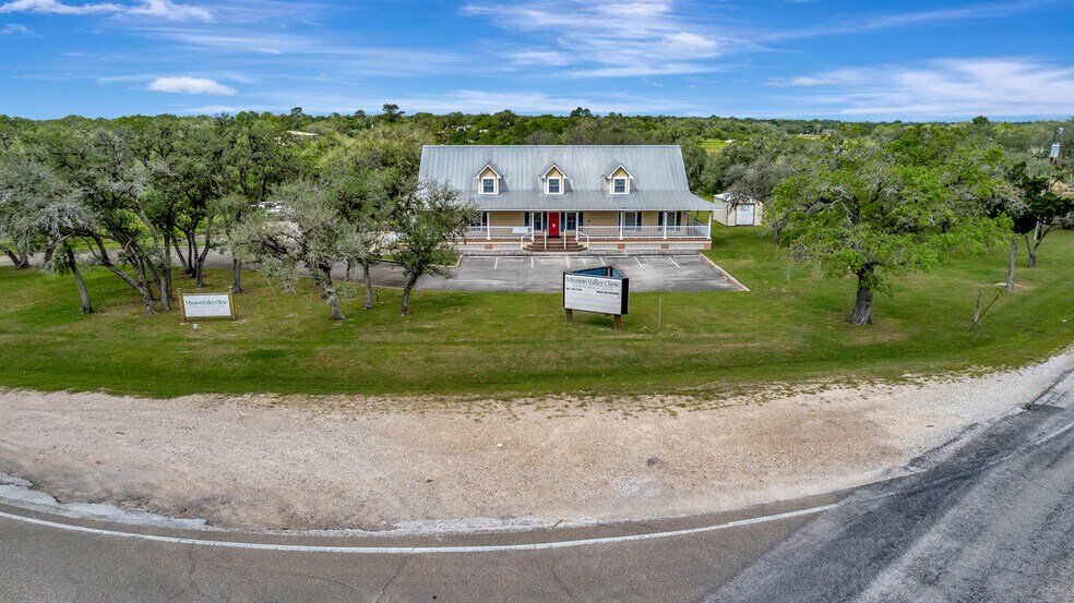 More Photos Of 8410 FM 236, Victoria Medical For Sale