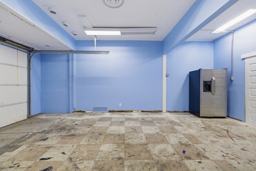 More Photos Of 325 W Main St, Lebanon Office Residential For Sale