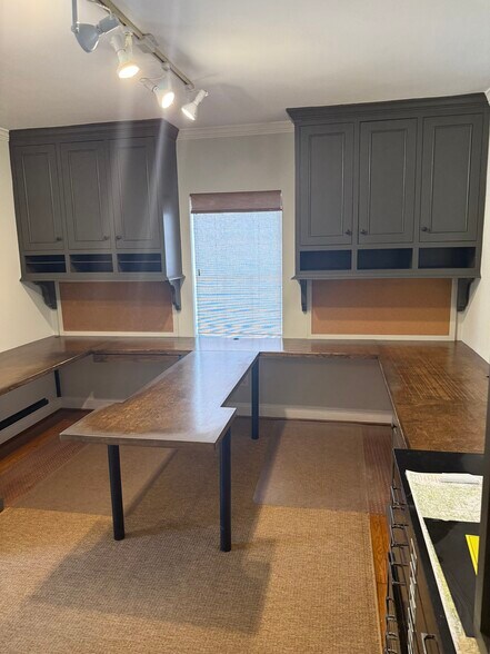 More Photos Of 1991 Rockledge Rd NE, Atlanta Office For Sale