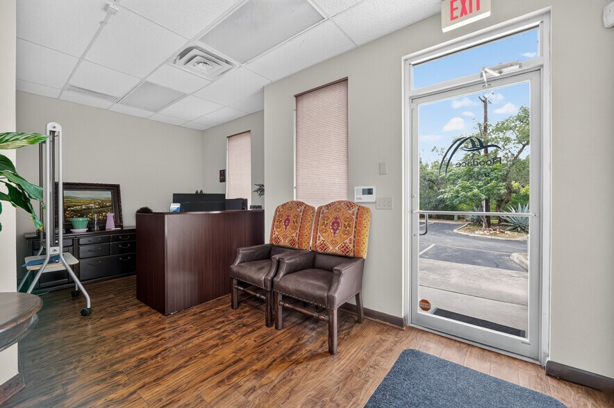 More Photos Of 14603 Huebner Rd, San Antonio Office For Lease