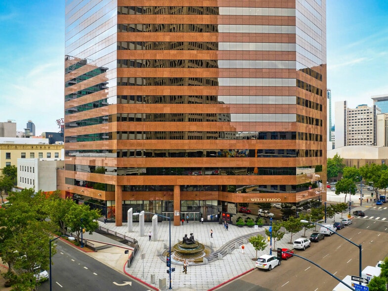 Primary Photo Of 401 B St, San Diego Office For Lease