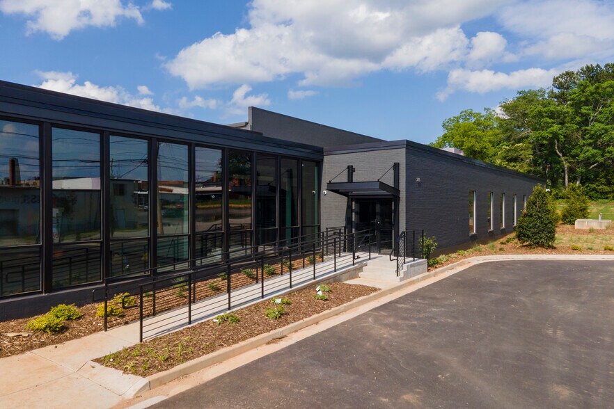 More Photos Of 255 Homer St, Commerce Manufacturing For Lease